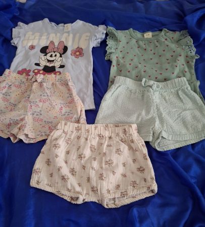 3 Baby Hosen Gr. 74 / 1 T-Shirt Gr. 80 / 1 Kleidchen Gr 68