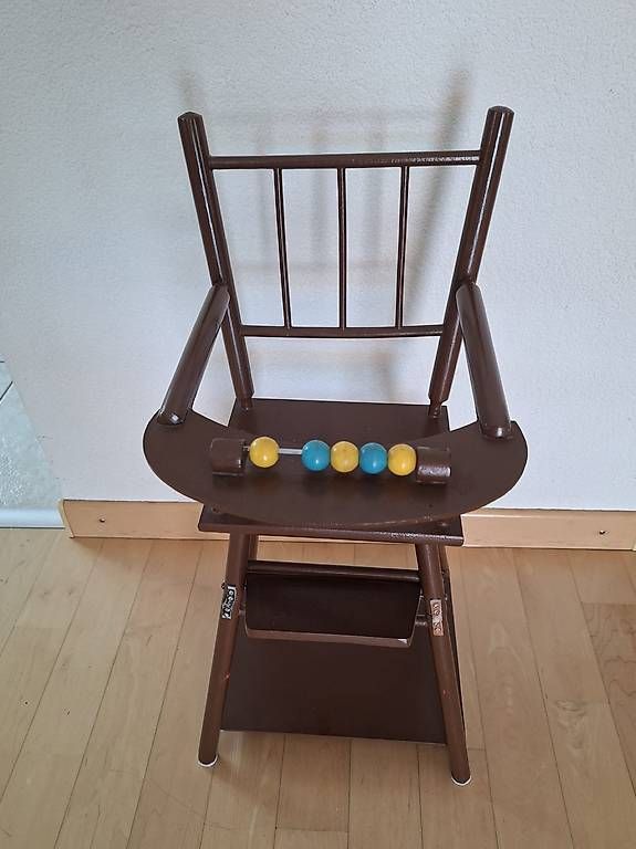 Giocattoli: Antiker Puppenstuhl – Usato da Grenchen venduto da a.berisha03 1