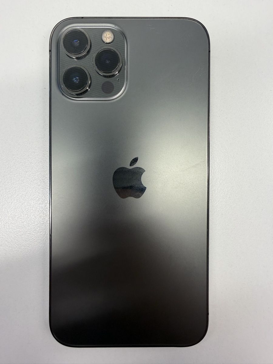 Apple Telefoni cellulari / Smartphones: iPhone 12 Pro Max 256GB, Space schwarz – Usato da Dagmersellen venduto da marbu26