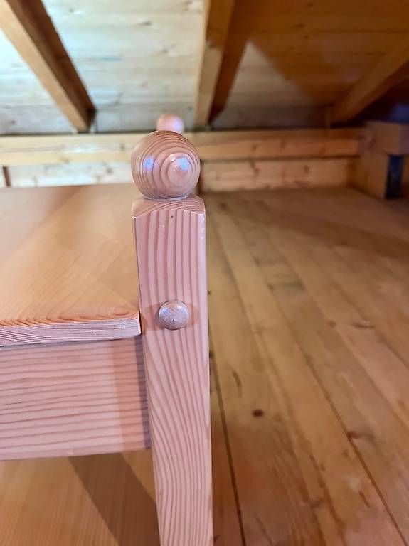Nachttische: NACHTTISCHCHEN MASSIVHOLZ – Gebraucht aus Thun von amaretti25 1