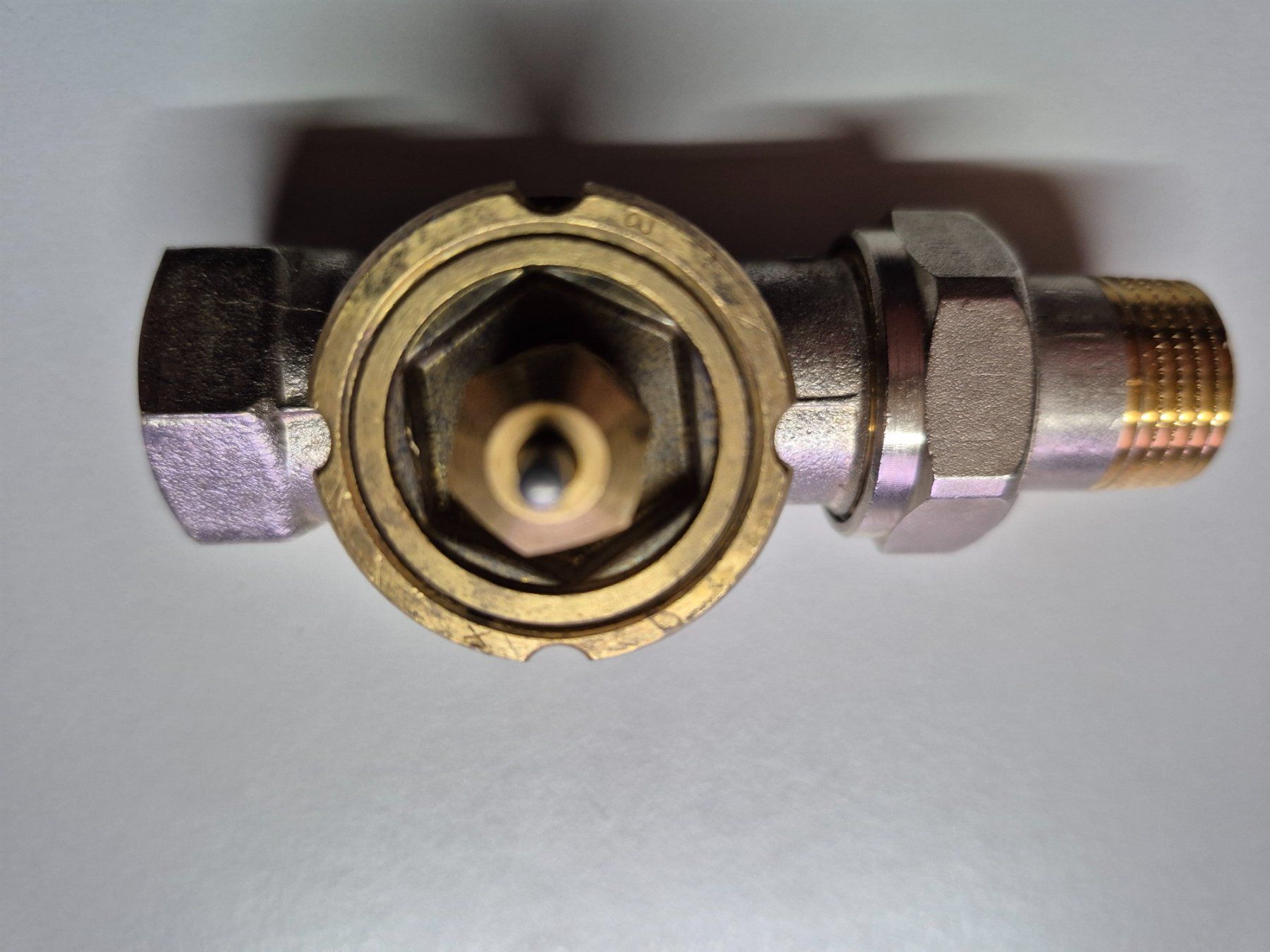 Radiatori: Danfos Heizungsventil RAV (34 mm) – Usato da Sursee venduto da Ursus_LU 1