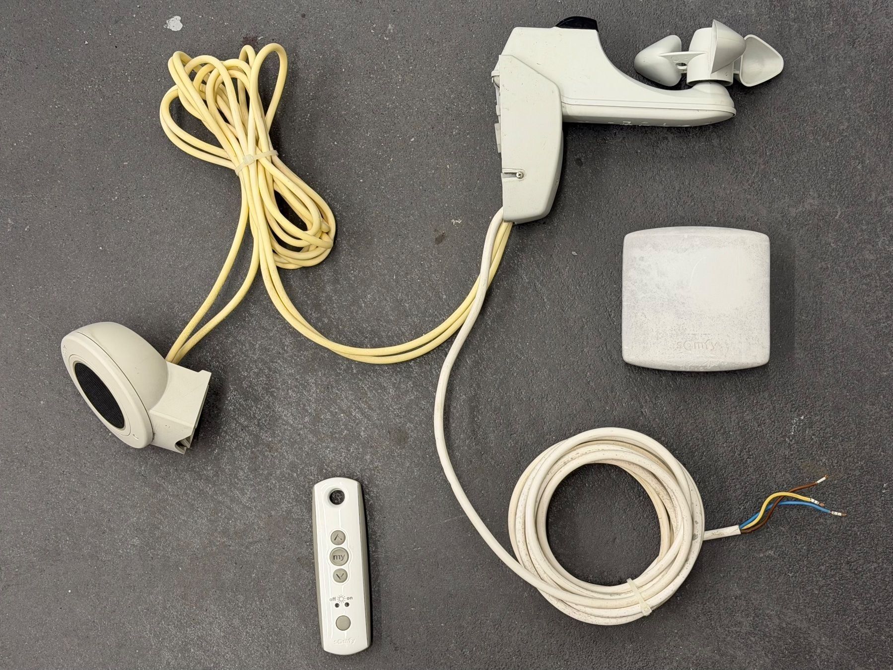 Somfy Tende da sole: Storensteuerung Somfy Soliris Sensor RTS – Usato da Matzingen venduto da Clie42 1