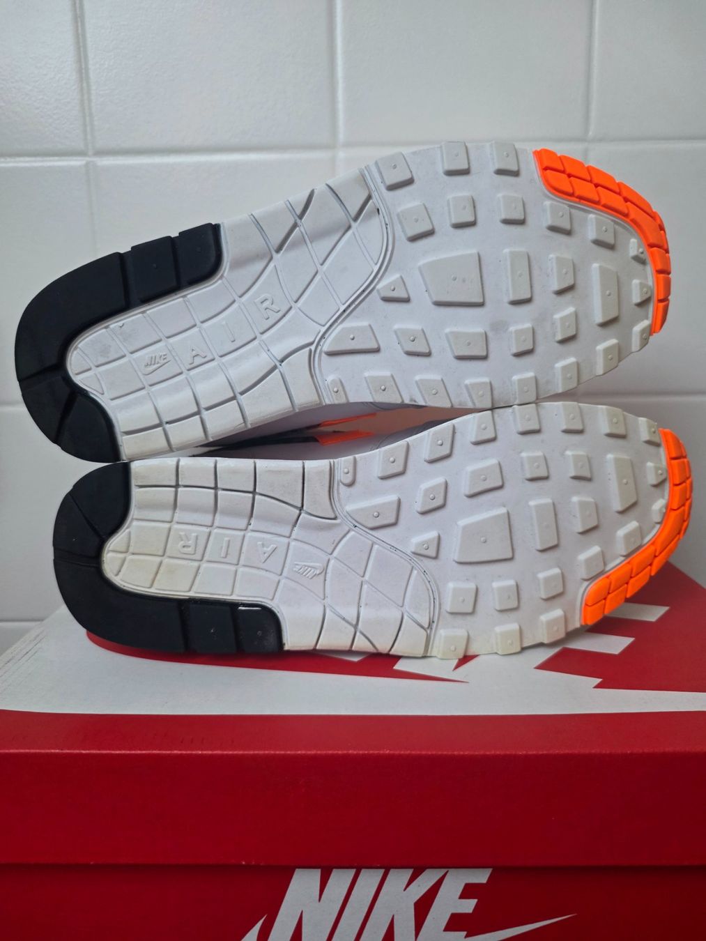 Nike Herrenschuhe: Nike Air Max 1 – Neu (gemäss Beschreibung) aus Fleurier von dav_xx8y 5