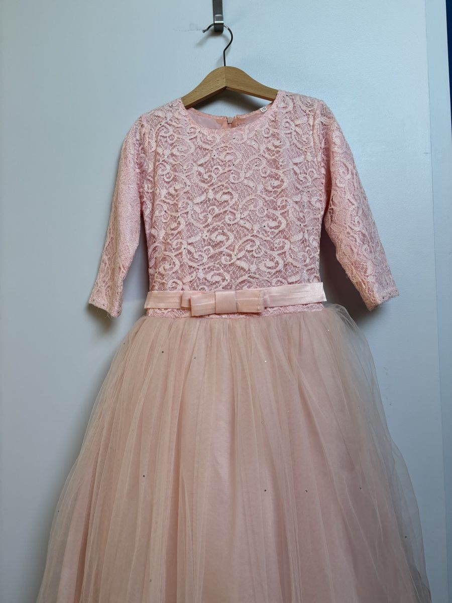 Vestiti & Gonne: Robe pour mariage 10 ans - 140cm – Usato da Founex venduto da ari_2gt7