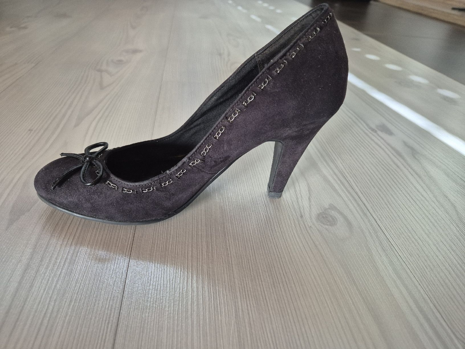Scarpe da donna: Chaussure à talon 8cm noire Bata – Usato da Argnou (Ayent) venduto da emnonaol