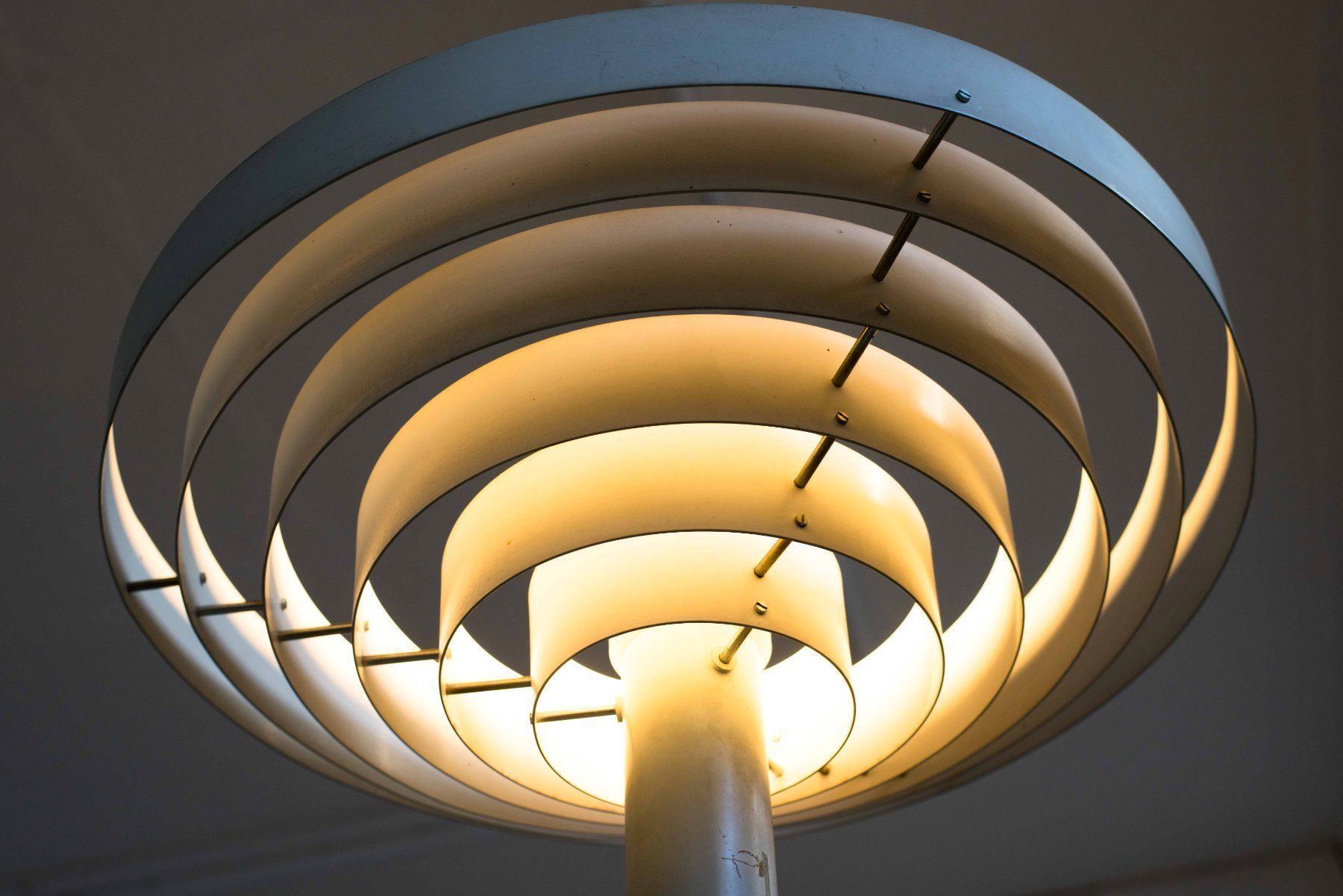 Lampade: Elegante Stehleuchte mit Marmorsockel – Usato da Zürich venduto da STUZH38 1