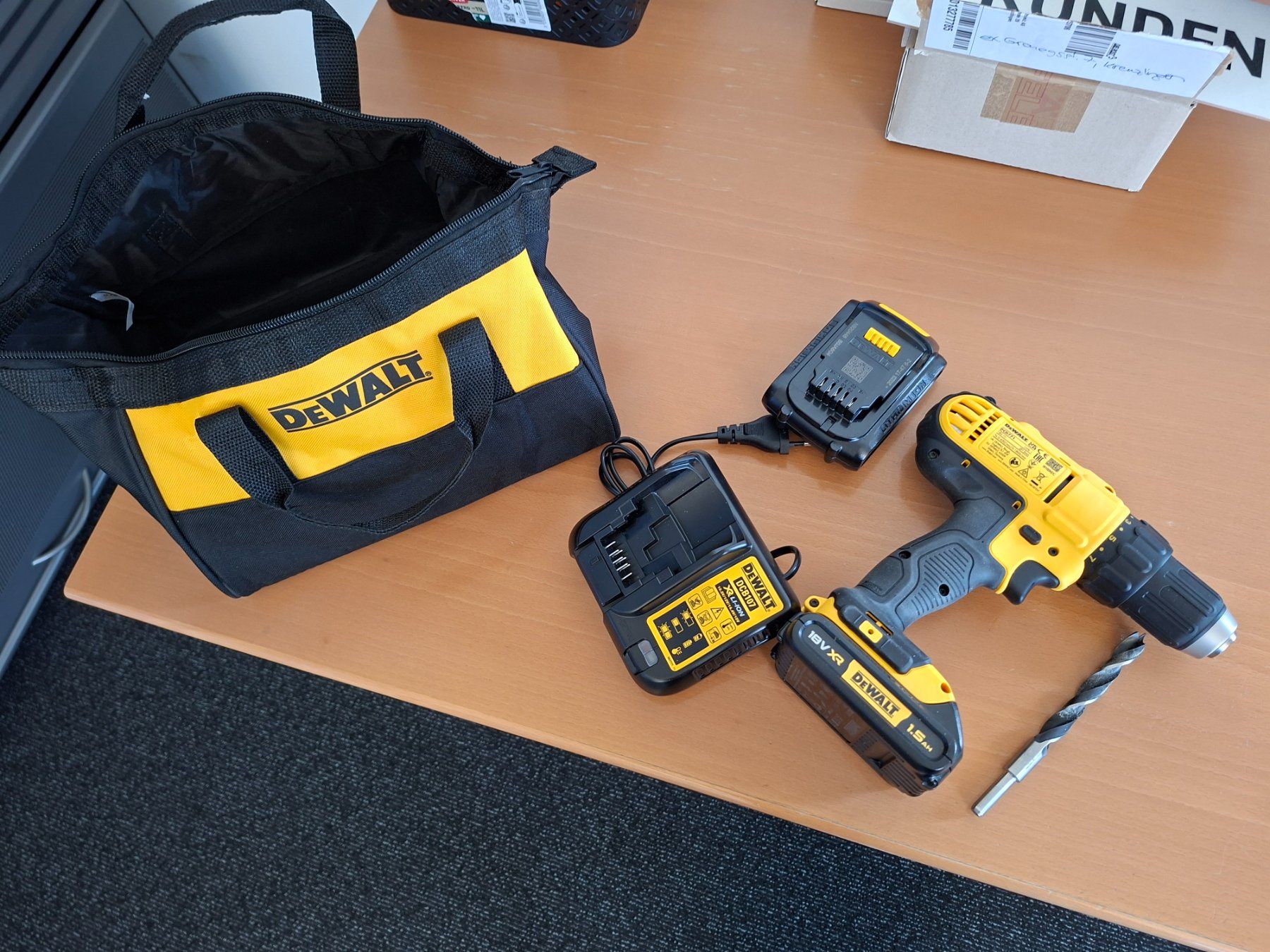 Dewalt Trapani: DeWalt Akkubohrmaschine – Usato da Schönenbaumgarten venduto da Spengler_94 1