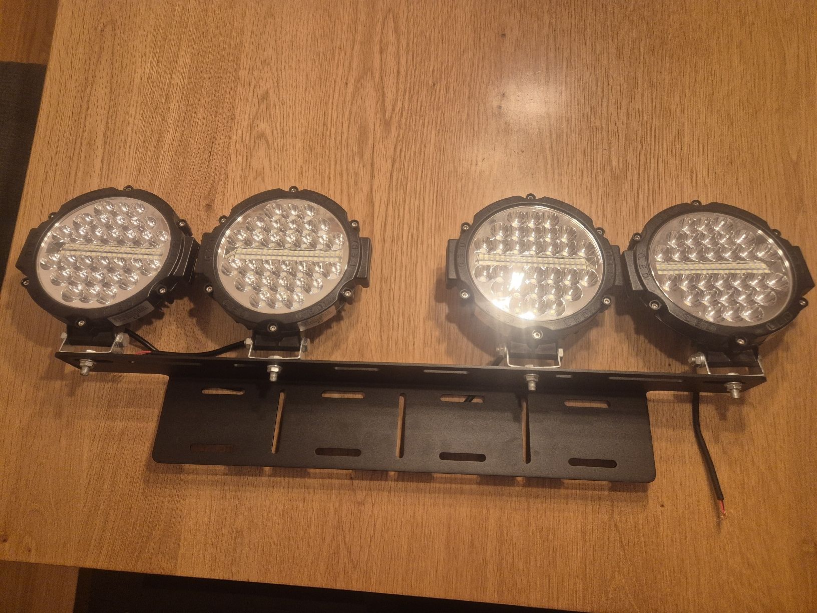 Fari: Zu verkaufen 4 LED Arbeitsscheinwerfer. – Nuovo (secondo la descrizione) da Vella venduto da liv_t8wk