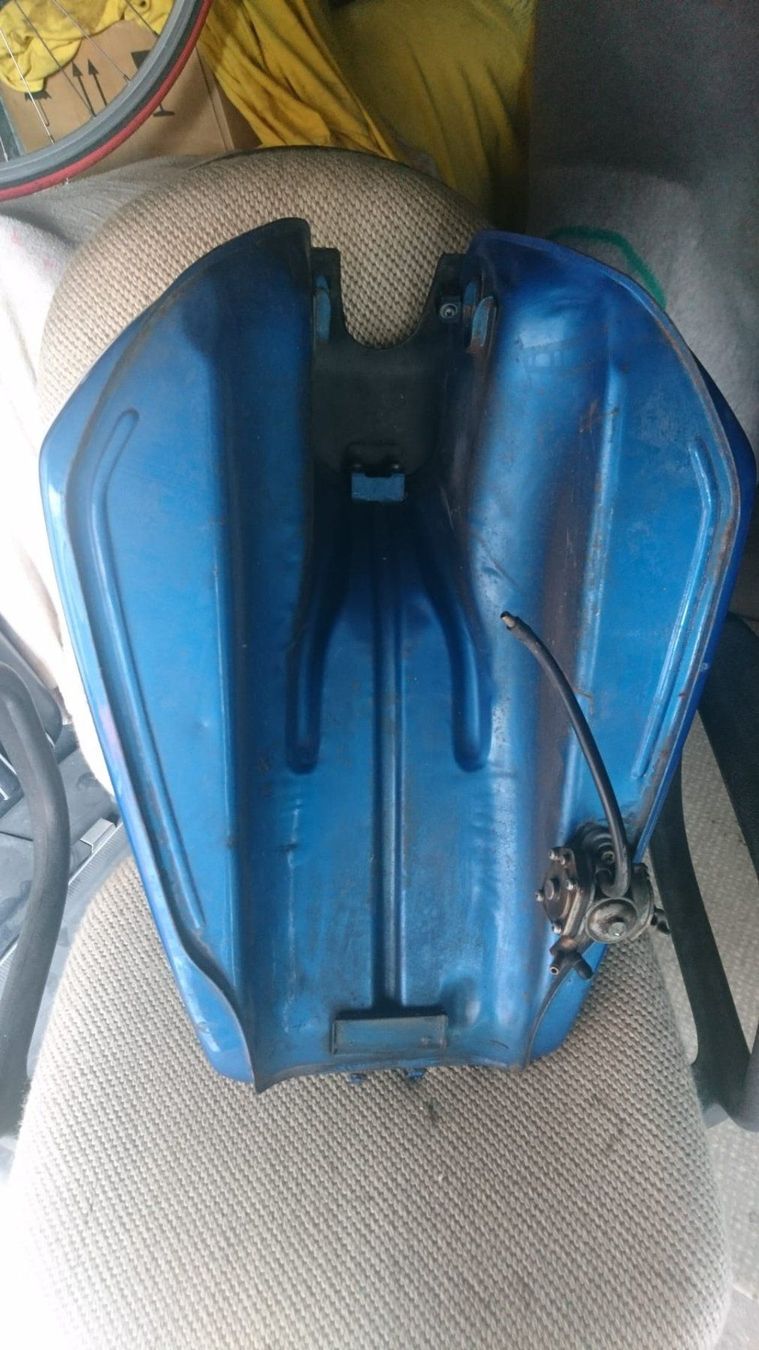 Suzuki Strada: serbatoio completo Suzuki gt 500 – Usato da Golino venduto da tramatra 2