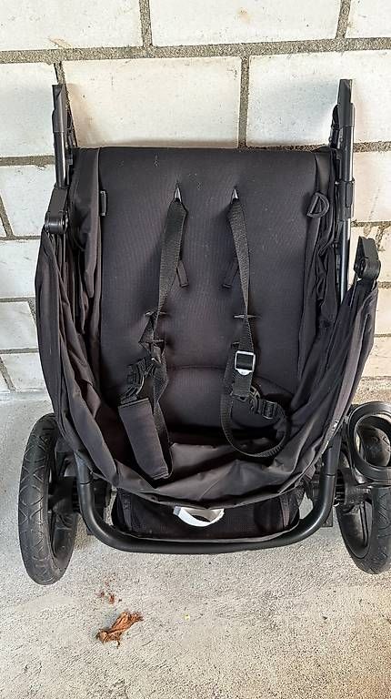 Accessori per carrozzine: Kinderwagen Marke Hauck – Usato da Hünenberg venduto da Voalain 2