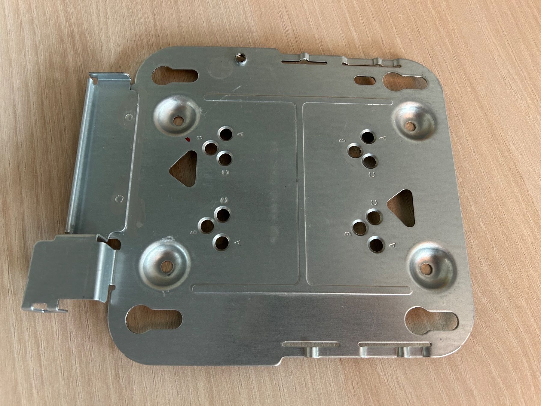 Cisco WiFi: Cisco AIR-AP1852I-E-K9 / Wifi Access Point – Usato da Neuenegg venduto da Mahube 3