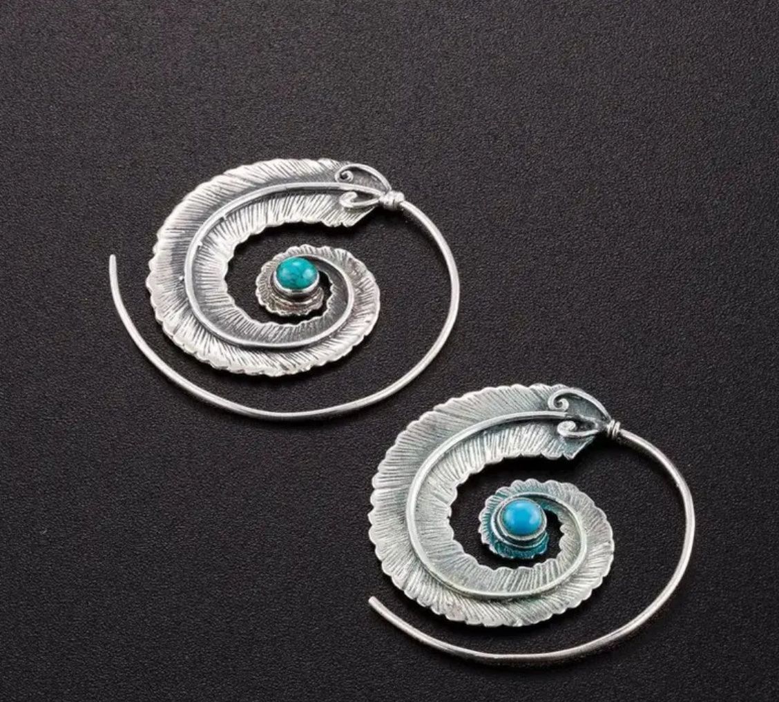 Orecchini pendenti & Orecchini a lobo: Ohrringe Feder Spirale Boho – Nuovo e nell'imballaggio originale da Gams venduto da Mariawicca 1