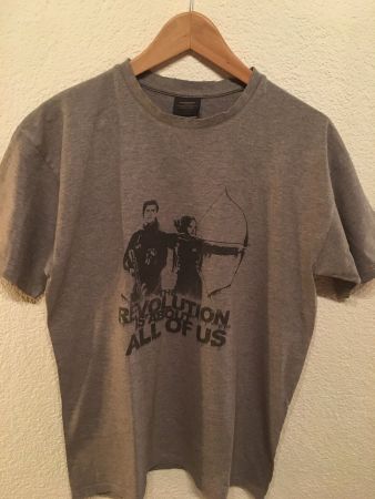 Tribute von Panem T-Shirt, grau, Gr.M