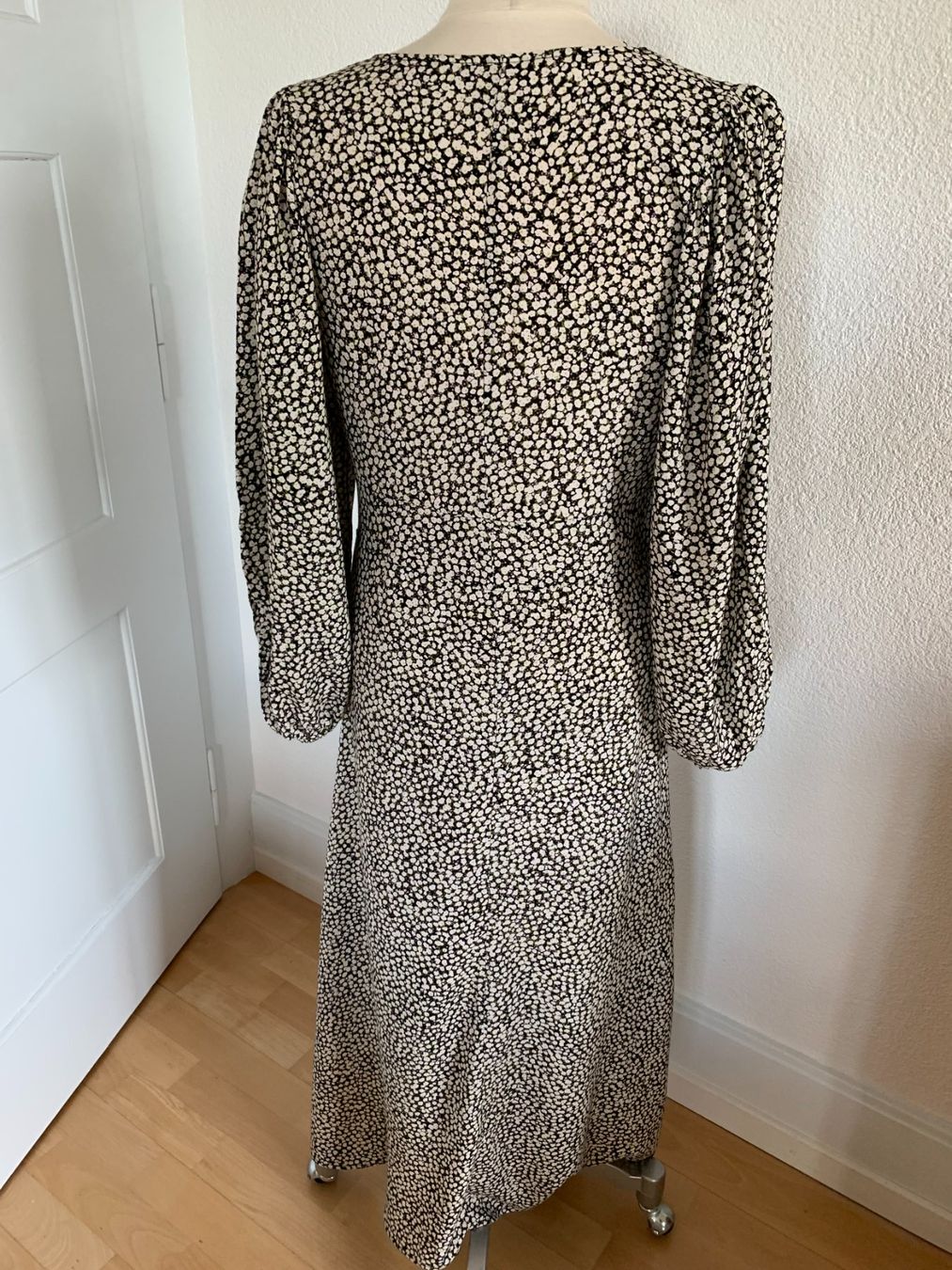 Robes: Damen Kleid, Viskose, Gr. 36 – D'occasion à Worb par farben20zauber 2