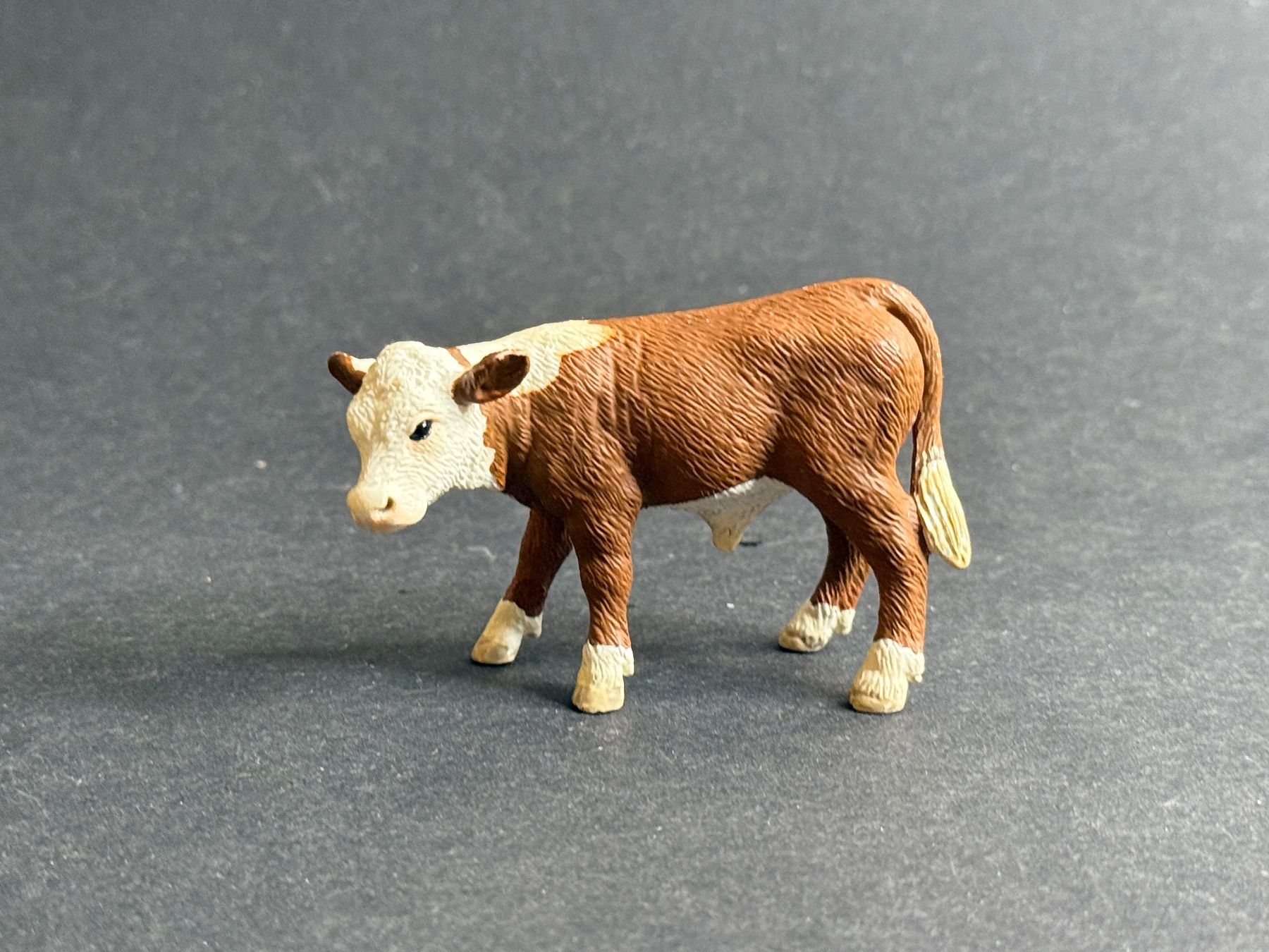 Schleich Statuette: Schleich 13765 Hereford Kalb – Usato da Ennetbaden venduto da mapa05