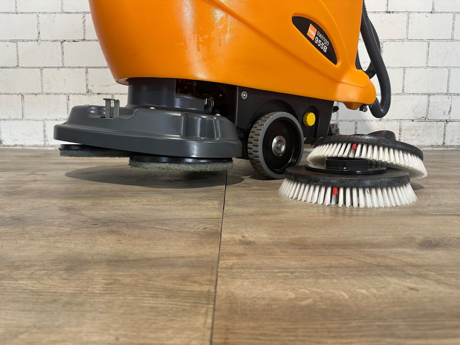 Toutes les machines: Taski Swingo 955 B Neue Batterien – D'occasion à Bettwiesen par chili1 2