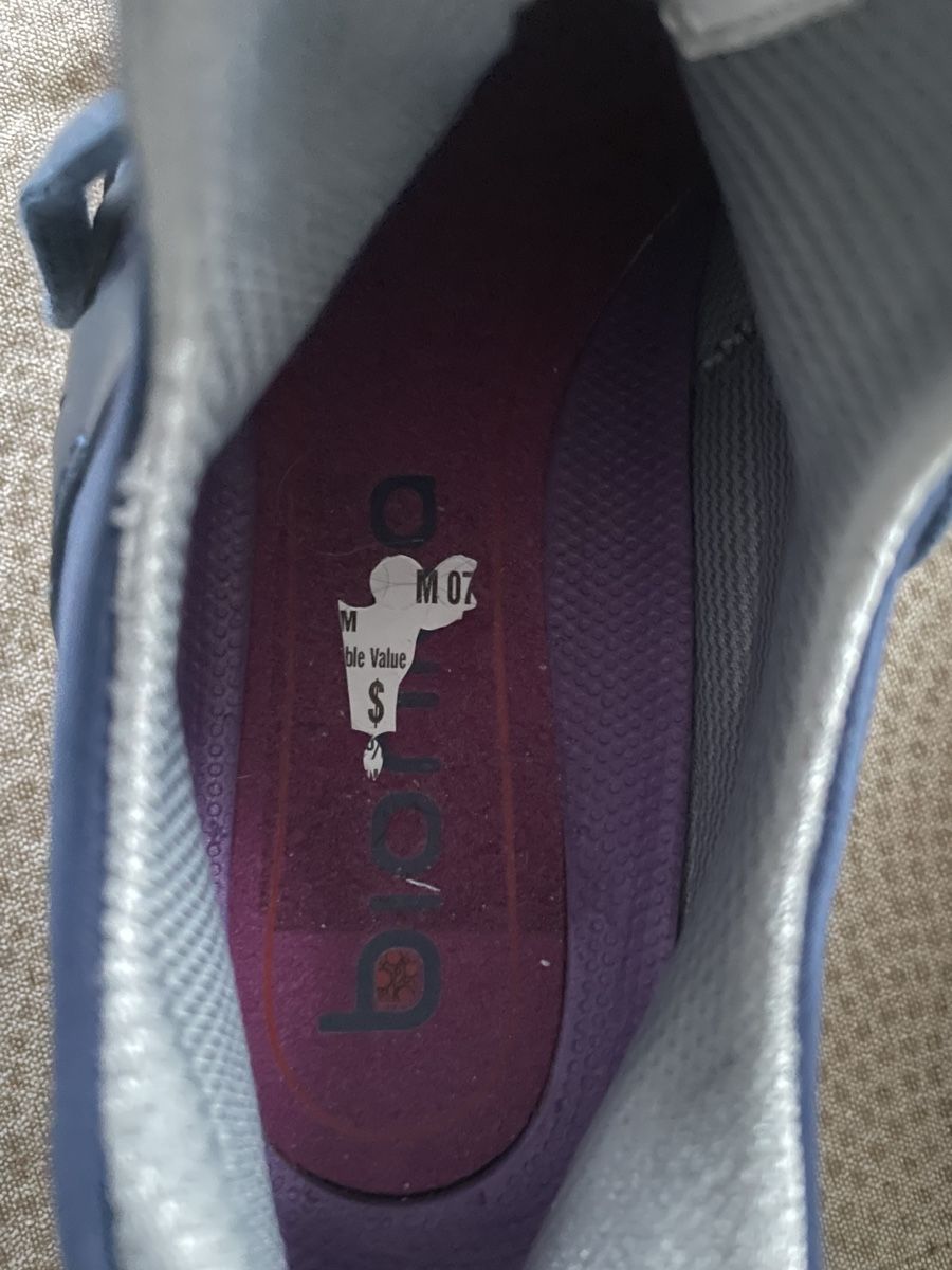 Damenschuhe: NEU Women's Blue Sneaker, size 37 – Neu und originalverpackt aus Oberwil BL von Stellochkas 2