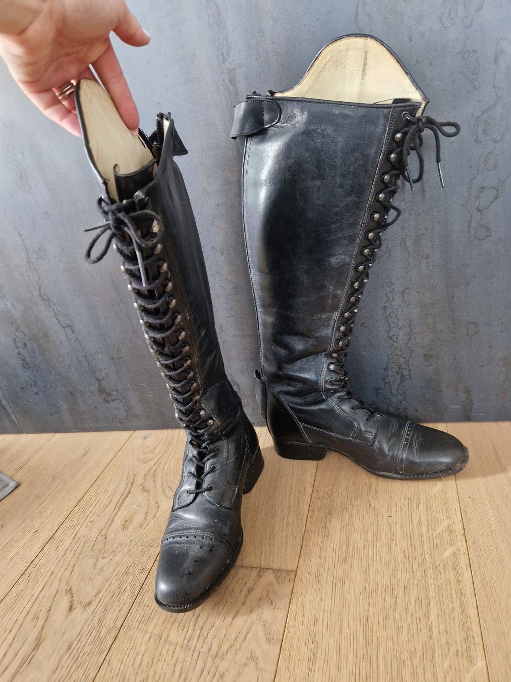 Felix Bühler Scarpe da donna: Reiststiefel – Usato da Knonau venduto da CorinaPhillips 3