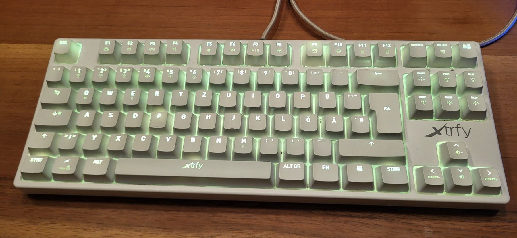 Claviers: CHERRY xtrfy K4 – D'occasion à Zürich par thefrxion 1