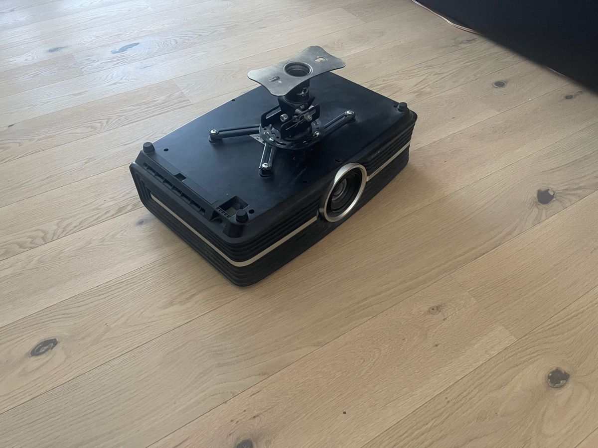 Proiettori: Optoma UHD65 Beamer – Usato da Winterthur venduto da rz87