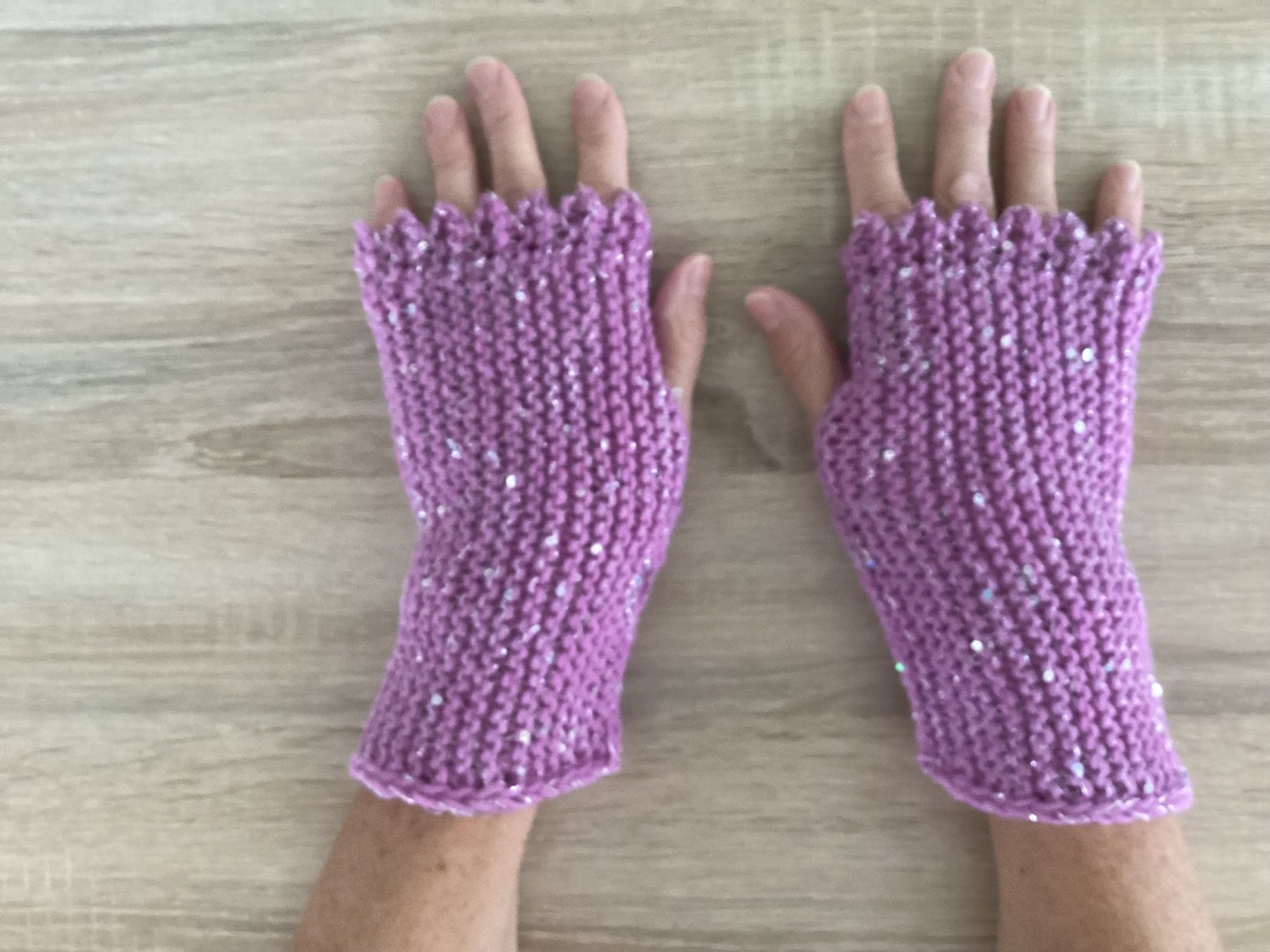 Autres vêtements & accessoires: Handwärmer aus Wolle handgestrickt – Neuf (Voir description) à Honau par Australien_2015