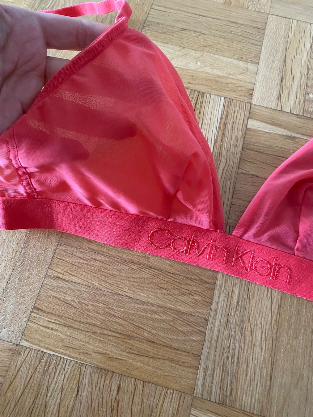 Calvin Klein Altra biancheria intima: BH Calvin Klein 75B – Usato da Zug venduto da estarthyme 4
