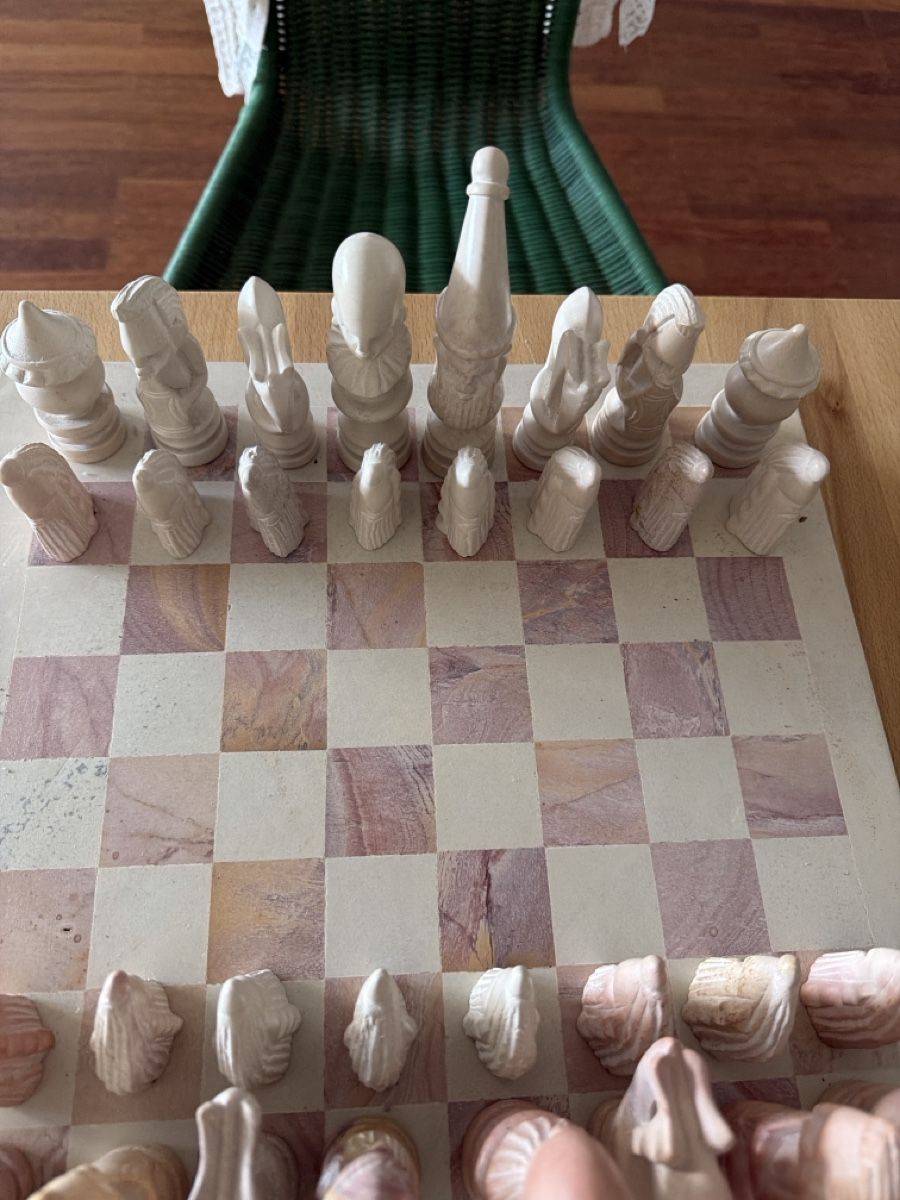 Minéraux & Lithothérapie: Schach aus kenianischem Seifenstein 35x35cm – D'occasion à Brütten par Wally80 2