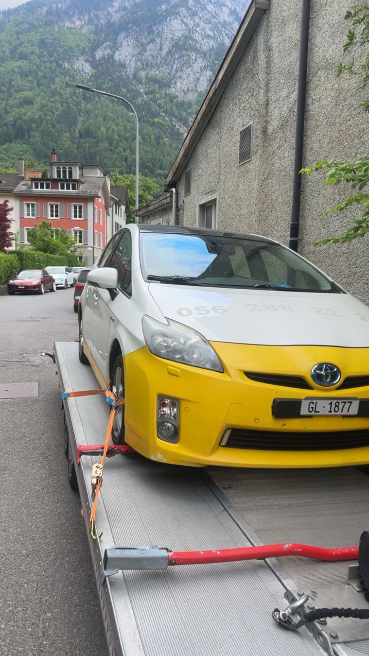 Toyota Automobili: Toyota Prius – Usato da Mitlödi venduto da CallmeSR