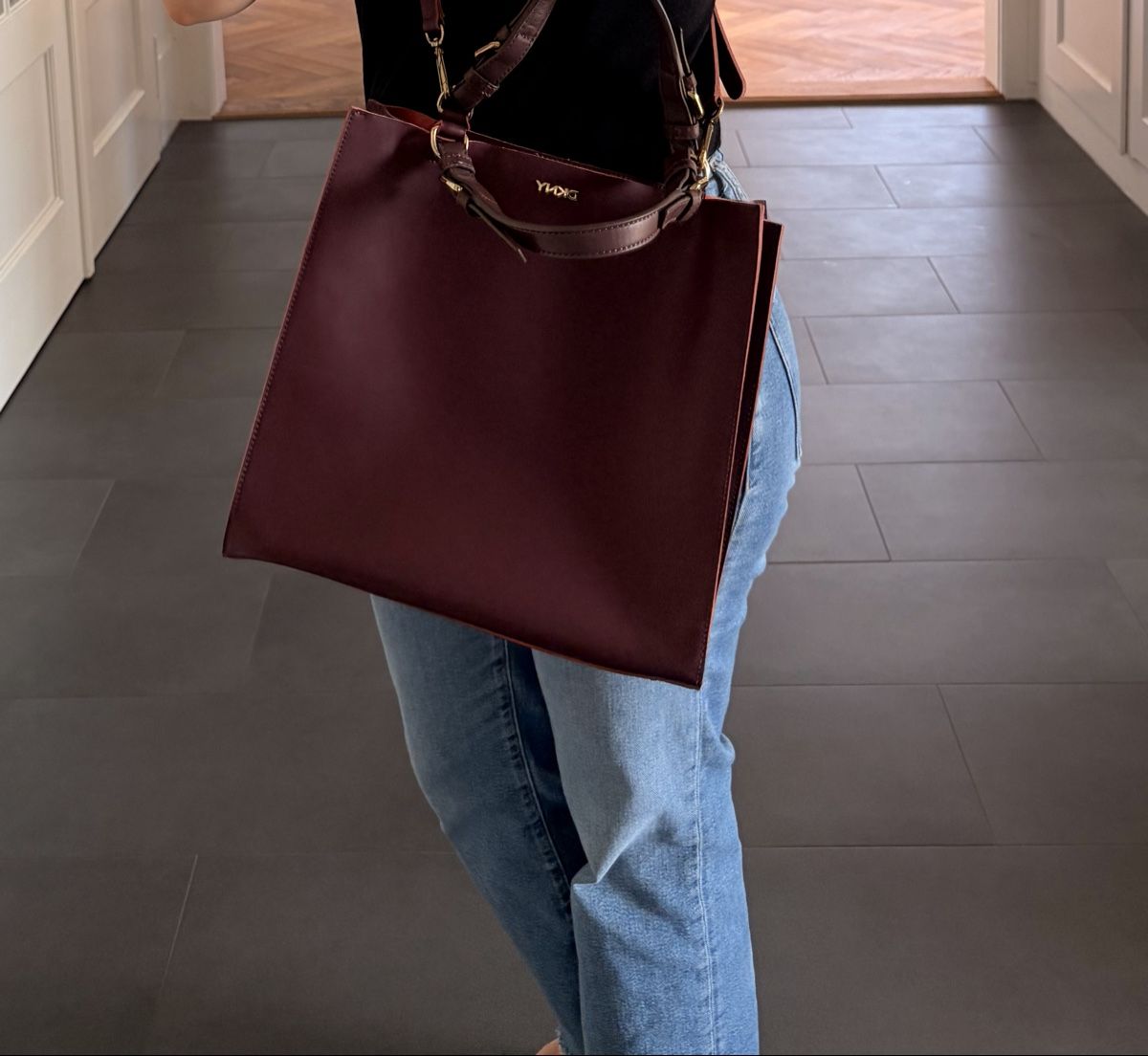 Borse da donna: DKNY Handtasche, bordeauxrot, neuwertig – Nuovo (secondo la descrizione) da Bern venduto da ann_58qs 6