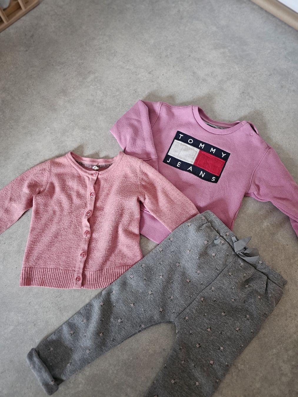Lotti & Set di vestiti: Lot de 3 pièces taille 92 – Usato da Sornetan venduto da T.a333