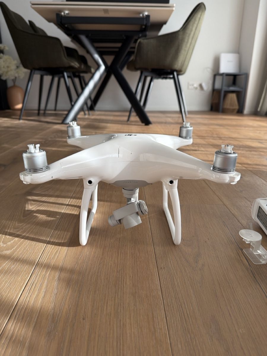 DJI RC Kits de montage: DJI Phantom 4 Gebraucht – D'occasion à Zofingen par Stylas 1