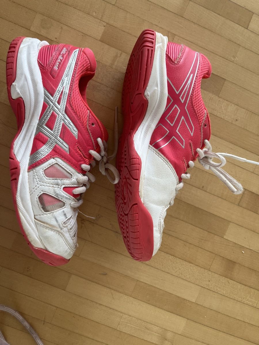 Asics Scarpe per ragazze: ASICS Turnschuhe 33.5 – Usato da Horgen venduto da Hoppelhase11 1