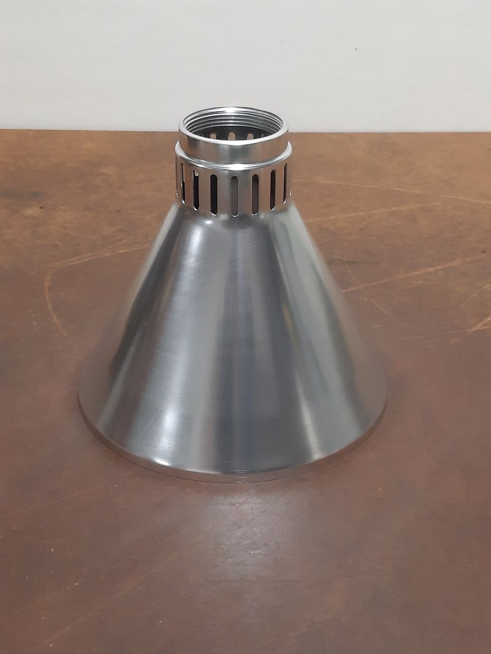 Paralumi: Lampenschirm / Reflektor Aluminium Arcotronic – Nuovo e nell'imballaggio originale da Winterthur venduto da ReUse_Baumarkt