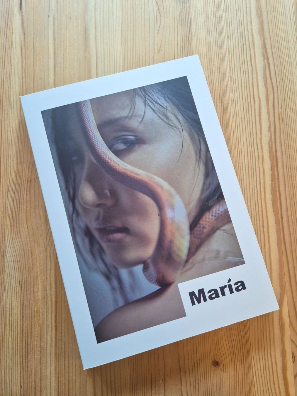 CD: Hwasa Album - María – Nuovo (secondo la descrizione) da Domat/Ems venduto da ana_zd9d