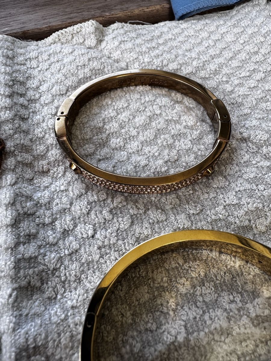 Michael Kors Bracelets: Michael Kors Armreifset – D'occasion à Emmenbrücke par j_16 1