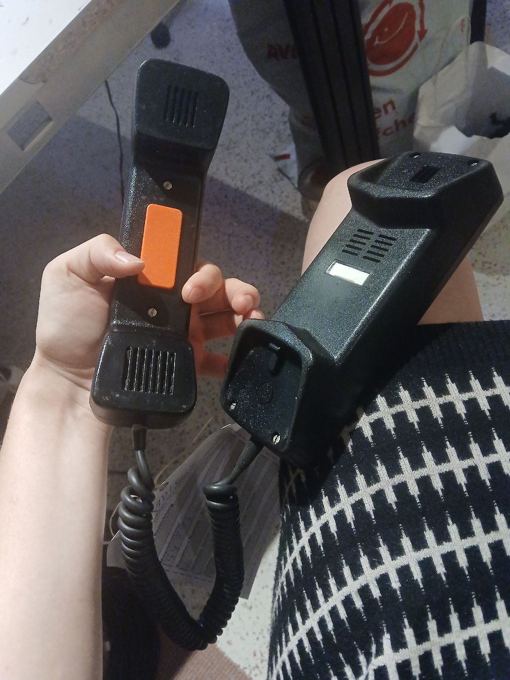 Telefoni: SBB Zugdurchsagen-Telefon – Usato da Brügg BE venduto da Just_standing_here