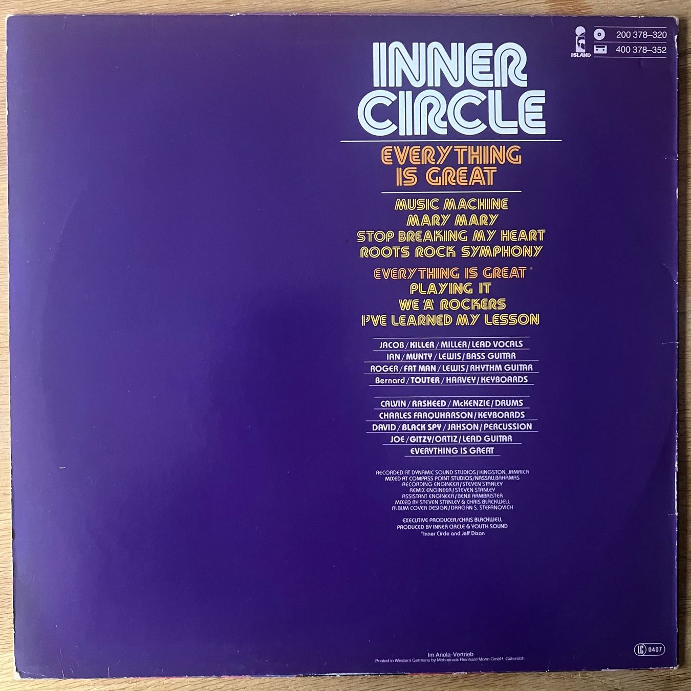 Dischi in vinile: Inner Circle - Everything Is Great / 1. D-Press. 1979 – Usato da Gais venduto da soundcave57 1