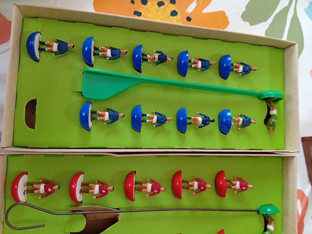 Jeux: Subbuteo vintage con tabellone e prospetti – D'occasion à Vezio par 41181 6