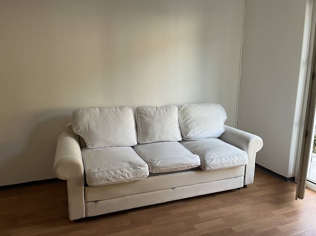 Sofas: REGALO divano letto 3 posti – Gebraucht aus Lugano von sop_xd6y 1