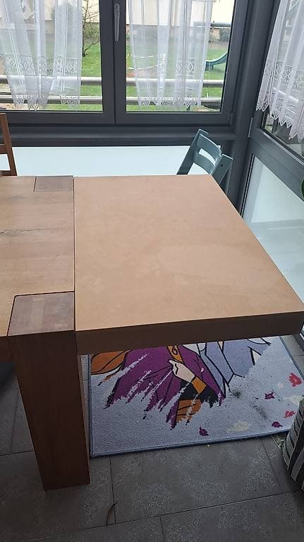 Tische: Massiver Holztisch – Gebraucht aus Basel von basileaner87 1