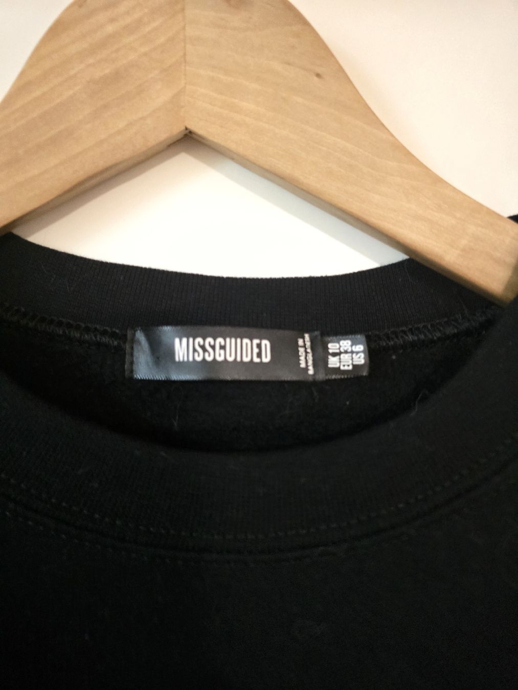 Pullover & Sweatshirts: Pullover schwarz Motiv Sterne Grösse M gebraucht – Gebraucht aus Bülach von Cat_2.5 2