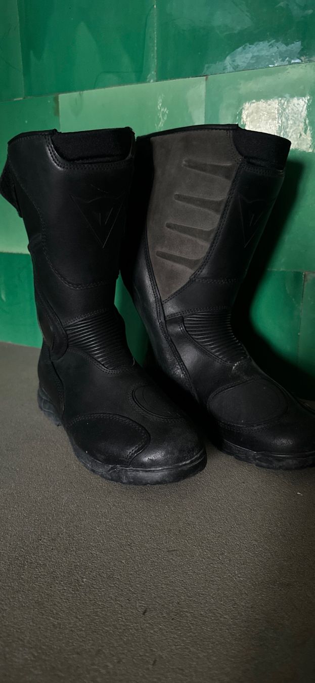 Dainese Scarpe da uomo: Dainese Motorcycle Boots, gr.37,Used – Usato da Zeiningen venduto da farcia818