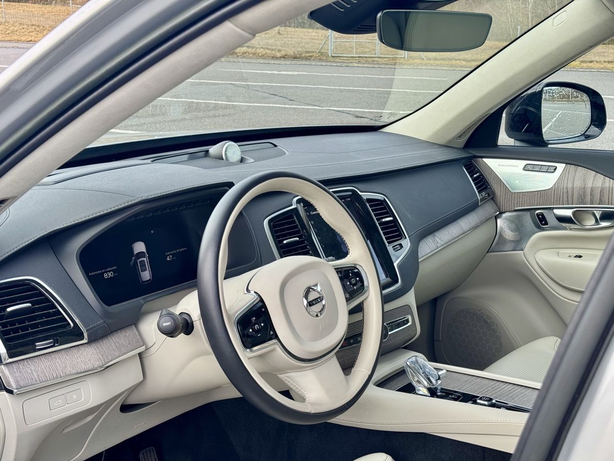 Volvo Automobili: Volvo XC90 T8 UltimateDark full options – Usato da Porrentruy venduto da inf_jfh7 5