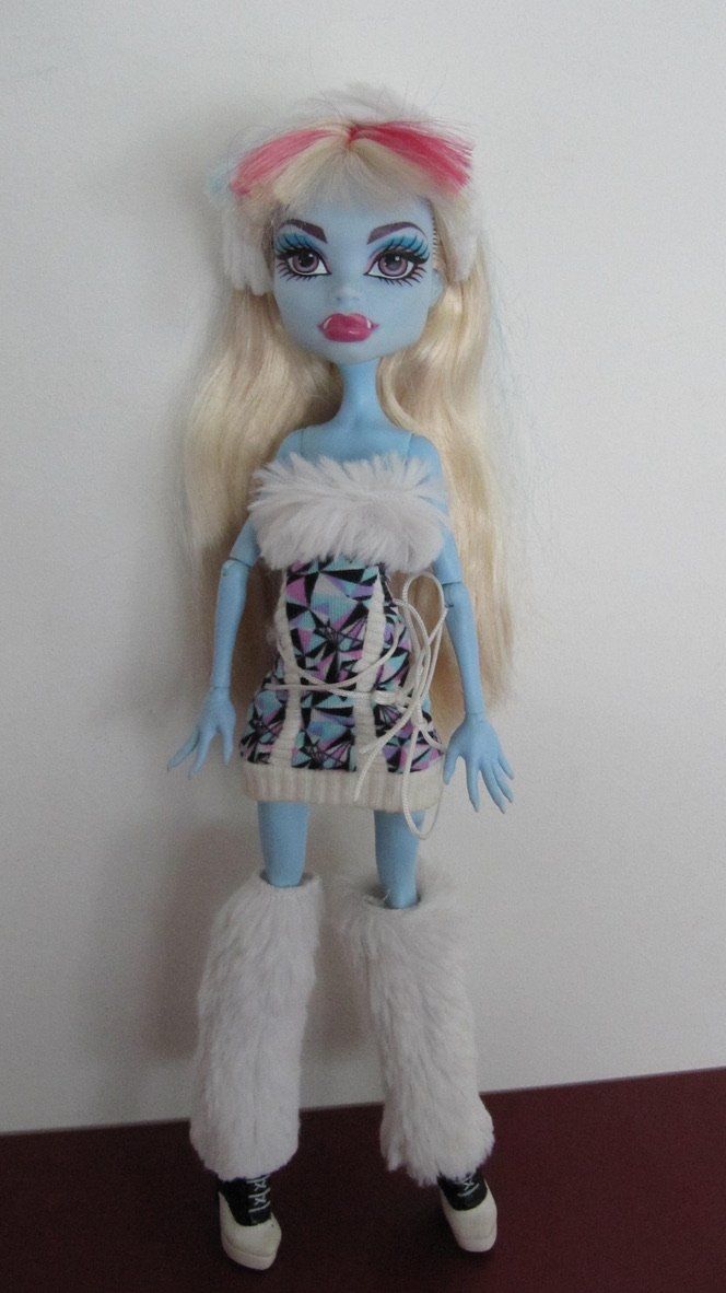 Bambole: Monster High Puppe Abbey Bominable – Usato da Brunnen venduto da Kiwiland1 1