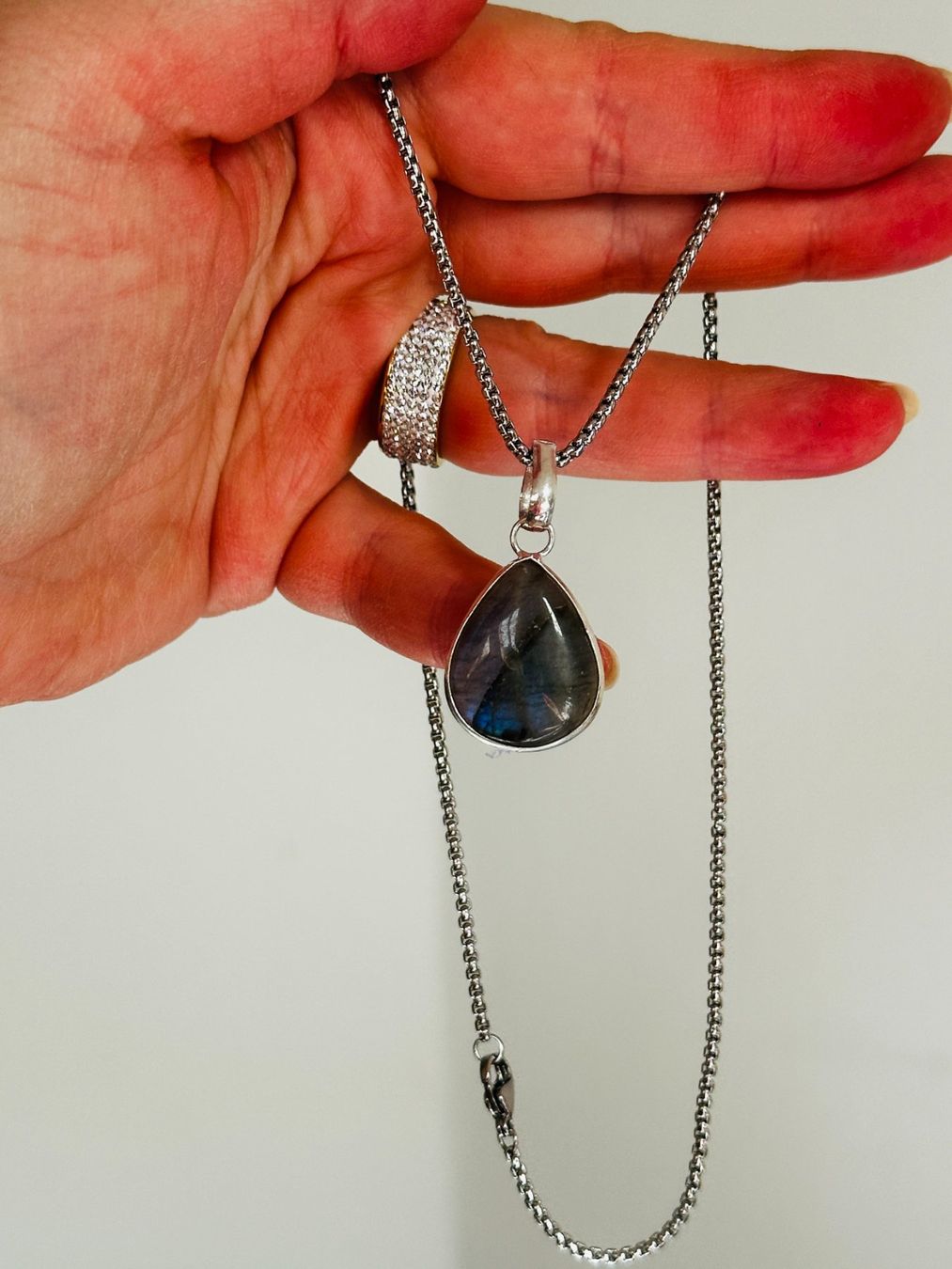 Catenine: Labradorite Gemstone Handmade Jewelry necklace – Nuovo e nell'imballaggio originale da Genève venduto da AGBERG 2