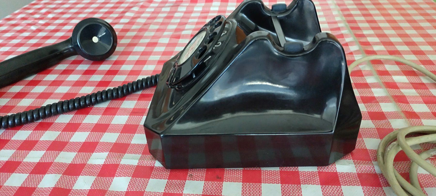 Téléphones: Tischtelefon – D'occasion à Liestal par waeckerli 1