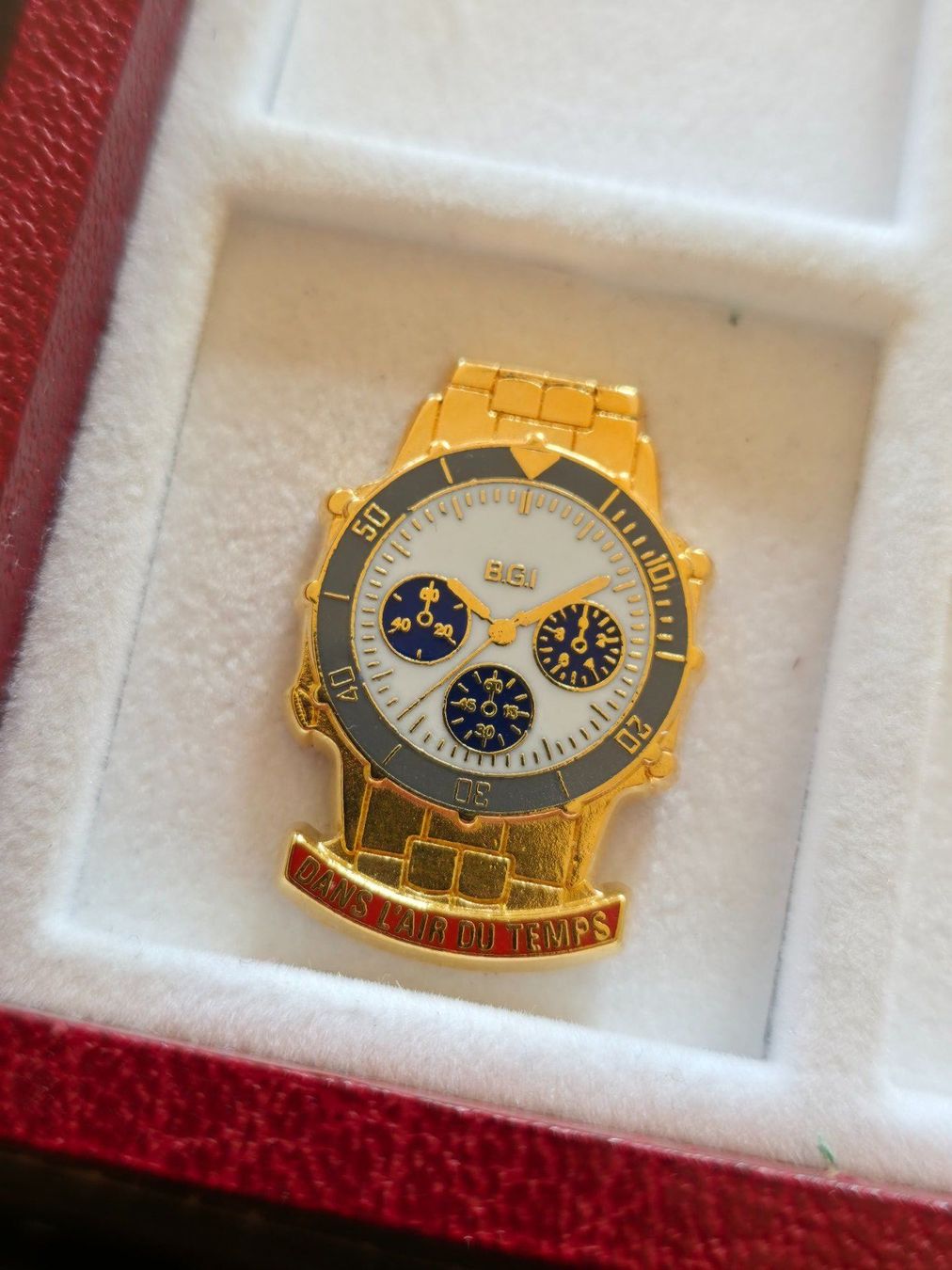 Orologi: Pins Horloger – Usato da La Chaux-de-Fonds venduto da Pascal.horloger