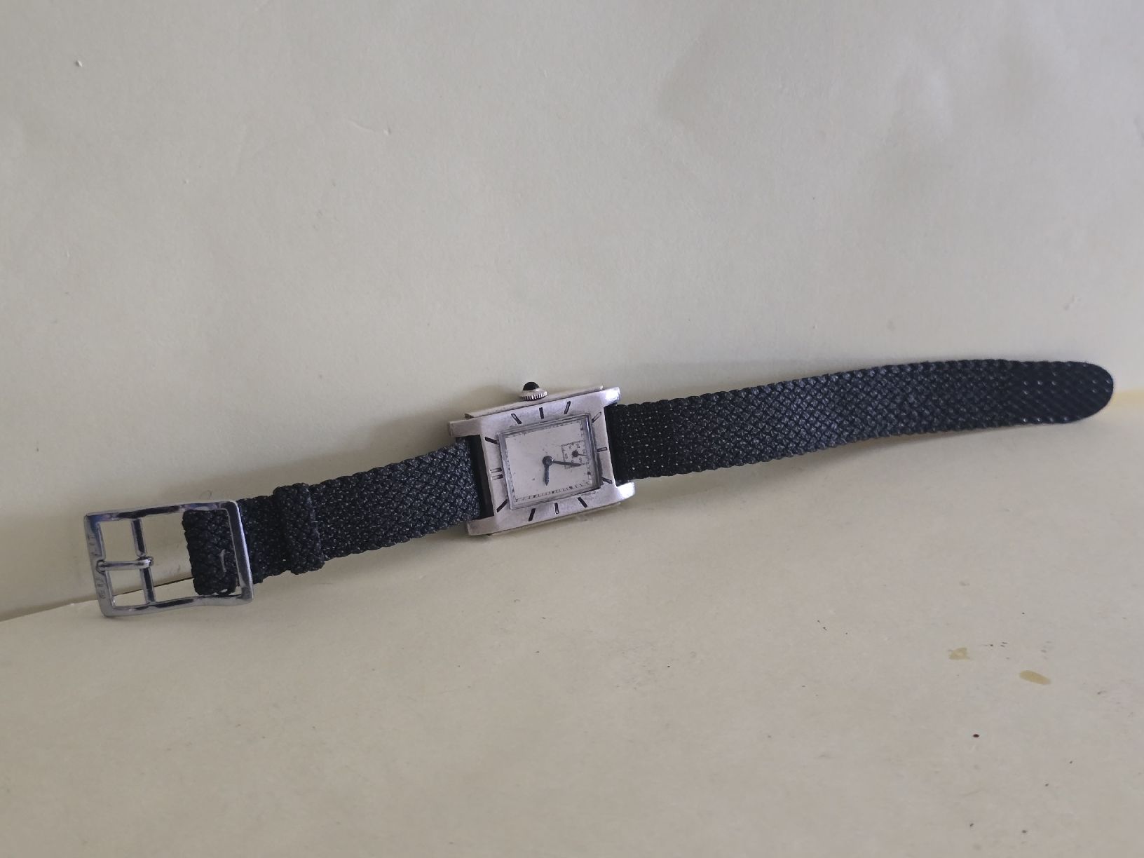 Swiss Orologi: Montre bracelet rectangulaire argent .swiss  – Usato da Grand-Lancy venduto da Montre-Swiss 6