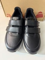 Chaussures Carla Velcro noir cuir pointure 41 neuves