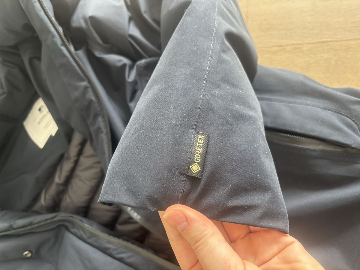Woolrich Cappotti: Damen Winterjacke Woolrich, Grösse M – Usato da Rüschlikon venduto da abo66 6